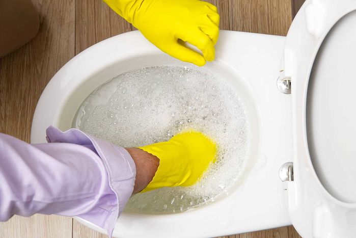 Những cách khử mùi cho bồn vệ sinh