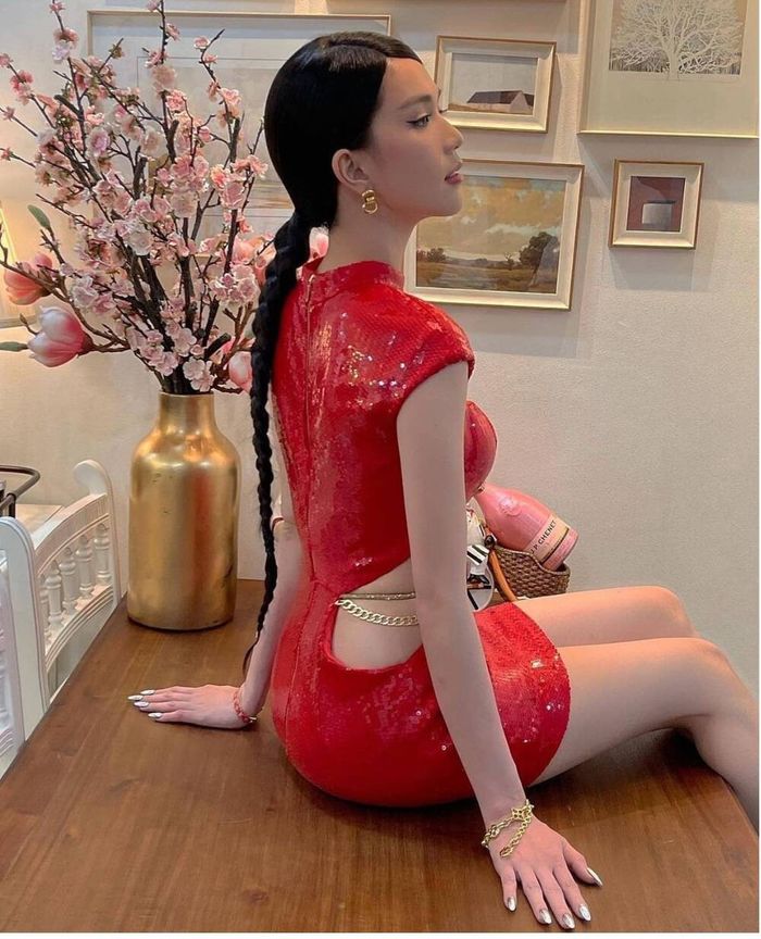 Ngọc Trinh học hỏi phong cách thời trang của Kendall - Kylie Jenner