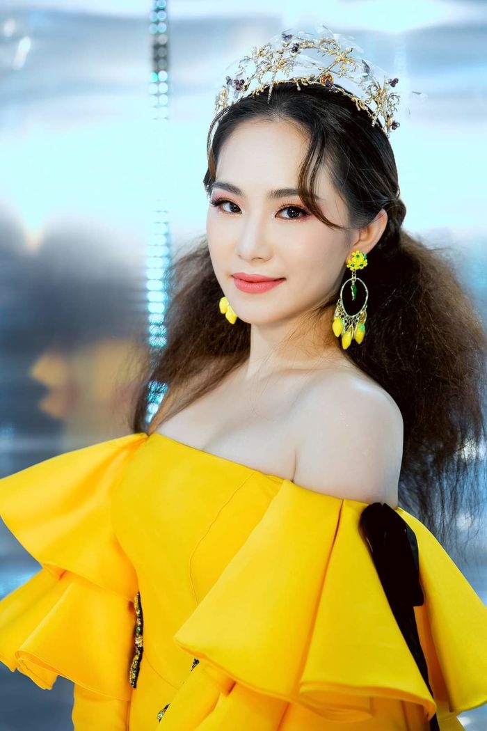 Nhan sắc đỉnh cao của Lương Bích Hữu ở tuổi 36
