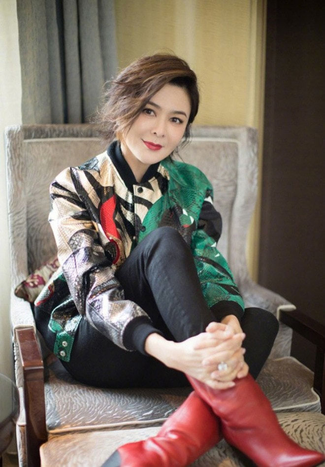 Cuộc sống độc thân của Quan Chi Lâm trong ngôi nhà 460 tỷ