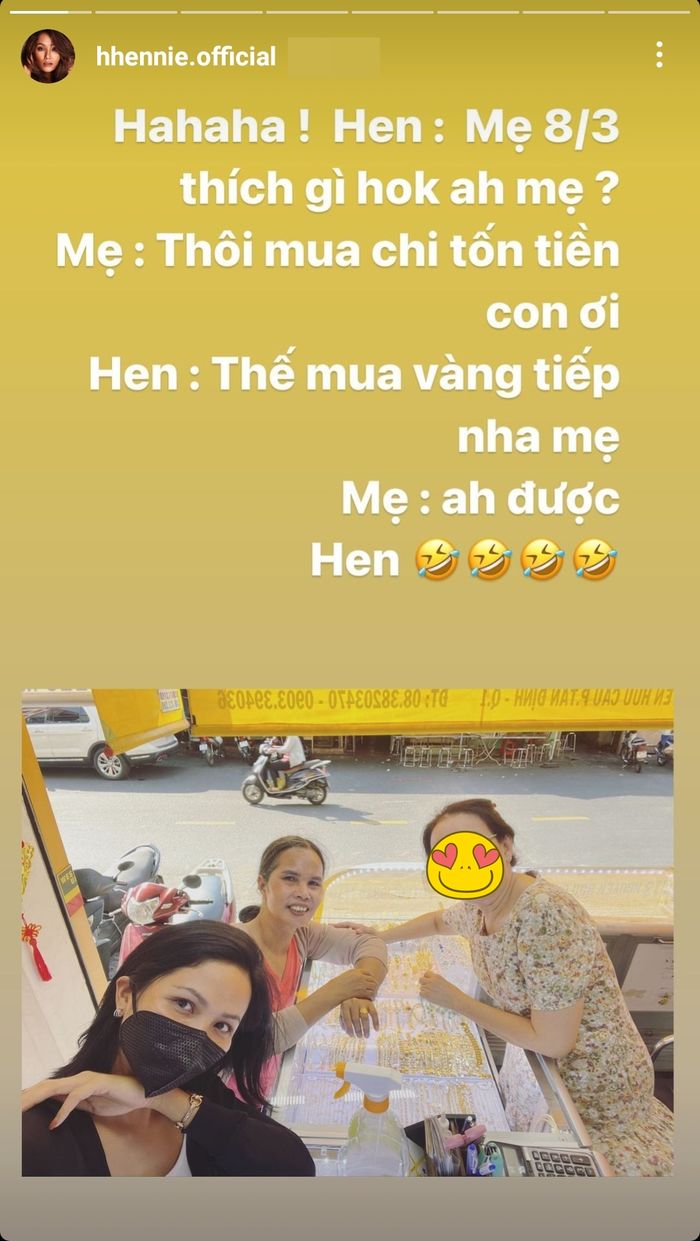 Sao Việt tặng quà 8/3/2021 cho mẹ