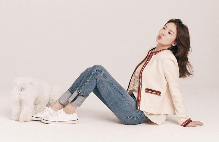 Song Joong Ki - Song Hye Kyo đăng ảnh giống nhau