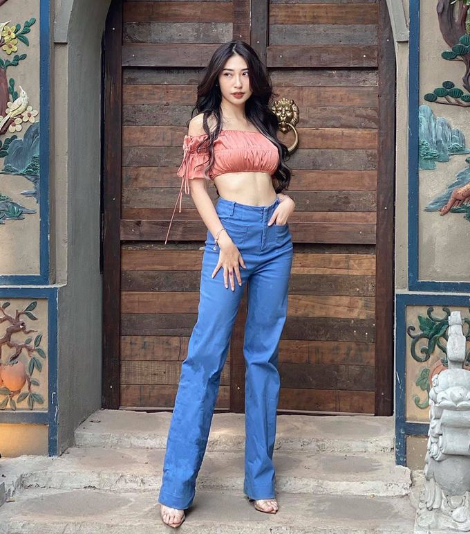 Style sao Việt tuần qua: Lệ Quyên khoe đường cong cực nuột tuổi 40