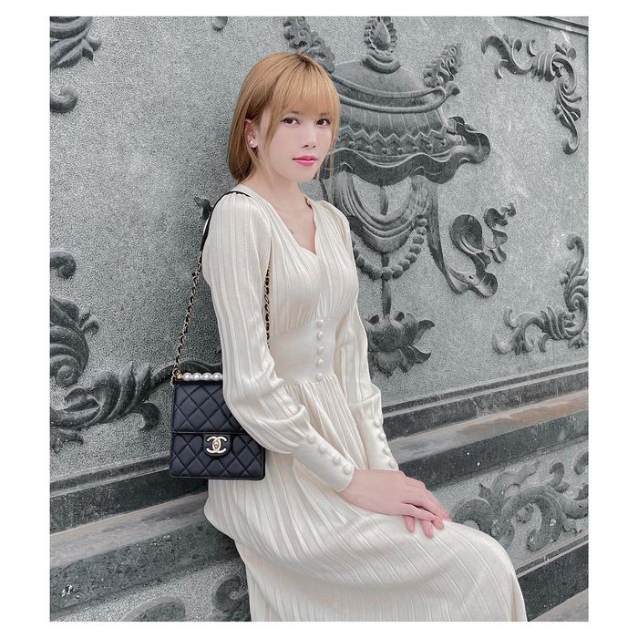 Thiều Bảo Trâm liên tục tậu túi hiệu sau khi chia tay