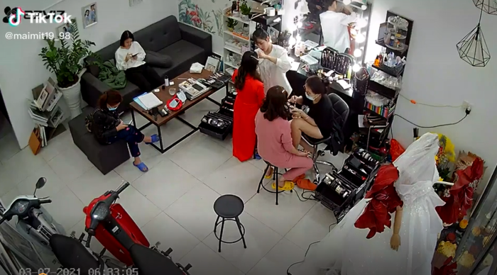 Xui tận mạng: Cô dâu xỉu ngay khi đang make up, mũi đập vào cạnh bàn