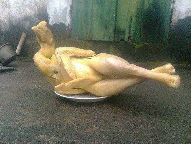 1001 kiểu tạo dáng gà cúng siêu “bá đạo” làm dân tình há hốc mồm