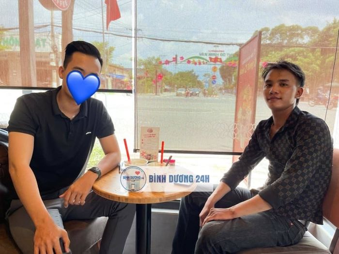Cảm động nam thanh niên đi xe số ví còn 100k vẫn đổ xăng giúp người lạ