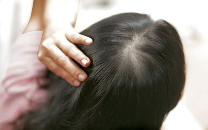 5 cách trị tóc bết dính giúp vui chơi thoải mái cả mùa hè