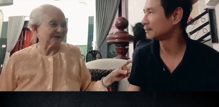 Lý Hải đưa câu chuyện bị mẹ già quên mặt vào phim Lật mặt:48h