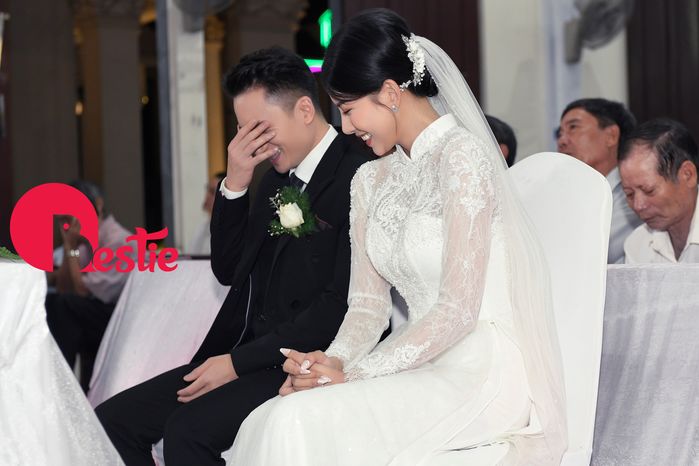 Bóc giá áo dài cưới đính 8000 viên pha lê của vợ Phan Mạnh Quỳnh