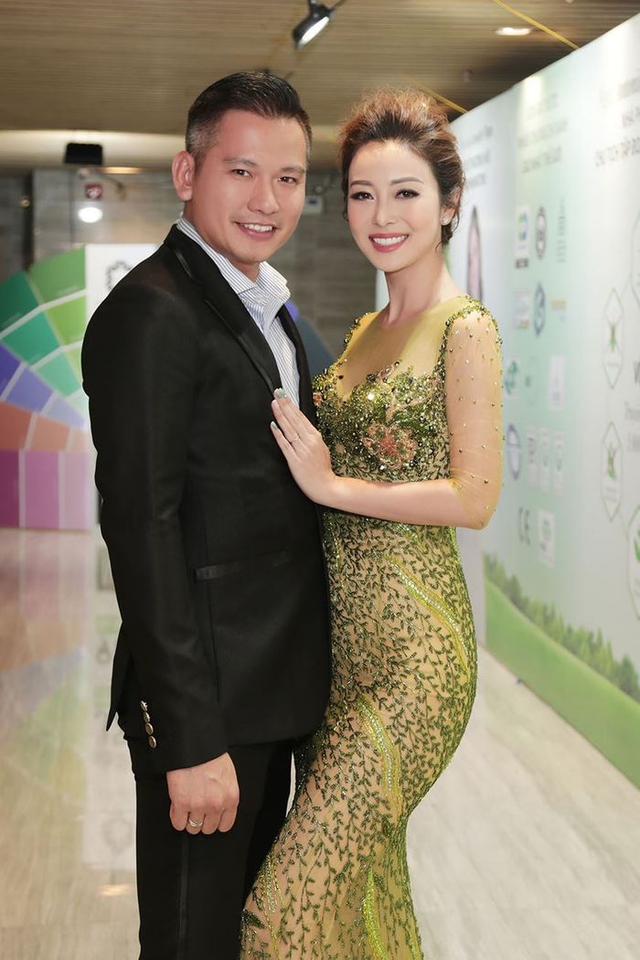 Bức ảnh hot nhất hôm nay: Quang Dũng hội ngộ cùng lúc 2 tình cũ