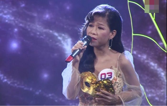 Ca sĩ Thái Trân bệnh nặng, mặc cảm không muốn phiền bố nuôi Hoài Linh