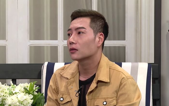 Chàng gay bị trai có vợ lừa chưa lâu lại bị bạn thân cướp bồ