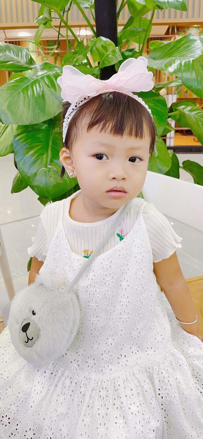 Con nuôi thứ 8 của Đỗ Mạnh Cường ngày càng sành điệu