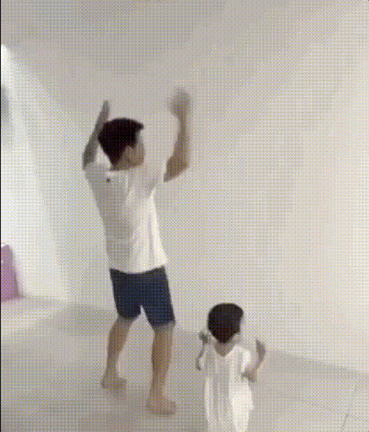 Clip Trường Giang chơi với con gái gây sốt CĐM