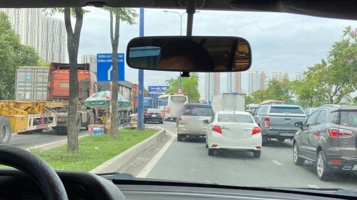Trước thềm lễ 30/4-1/5, cửa ngõ phía Đông TPHCM ùn tắc nghiêm trọng