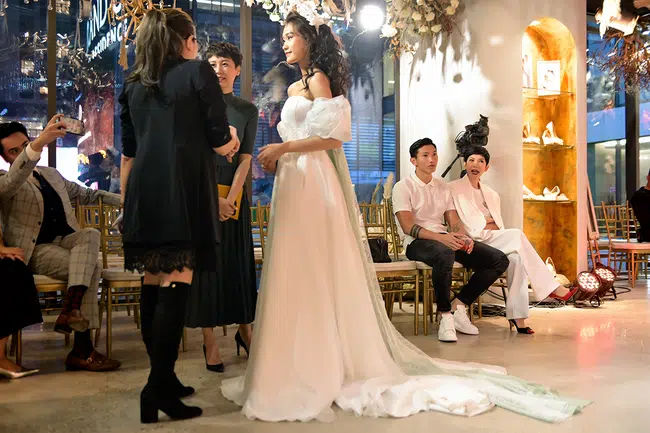 Văn Hậu - Doãn Hải My xuất hiện chung nhưng luôn giữ khoảng cách