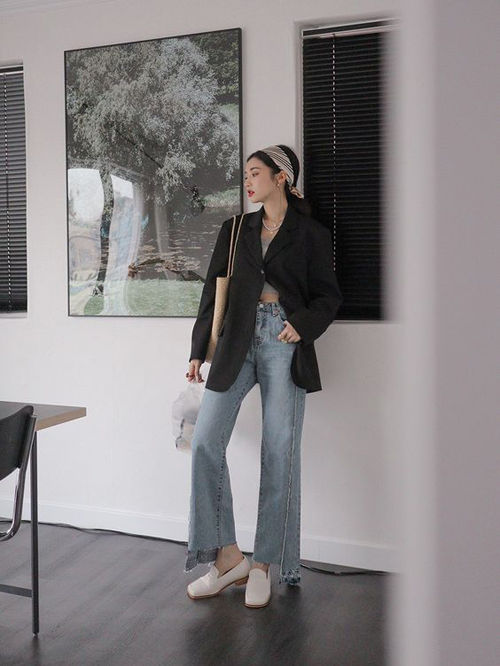 Hè mà vẫn muốn diện áo blazer công sở thì hãy thử những kiểu dáng sau