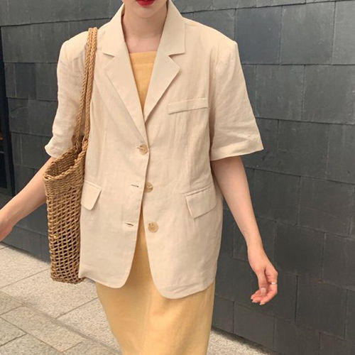 Hè mà vẫn muốn diện áo blazer công sở thì hãy thử những kiểu dáng sau
