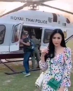 Vợ khoe video sống ảo trên trực thăng chồng trung tá mất việc như chơi