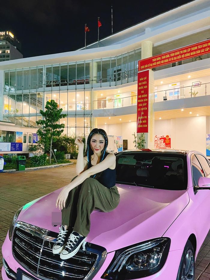 Khối tài sản của Hòa Minzy ở tuổi 26