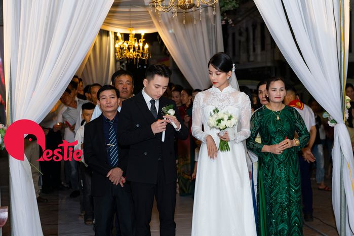 Loạt khoảnh khắc đẹp trong lễ cưới của Phan Mạnh Quỳnh ở Nghệ An