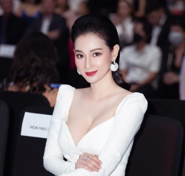 MC Quỳnh Chi mắc bệnh nan y tuyến giáp