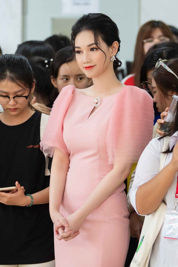 MC Quỳnh Chi mắc bệnh nan y tuyến giáp