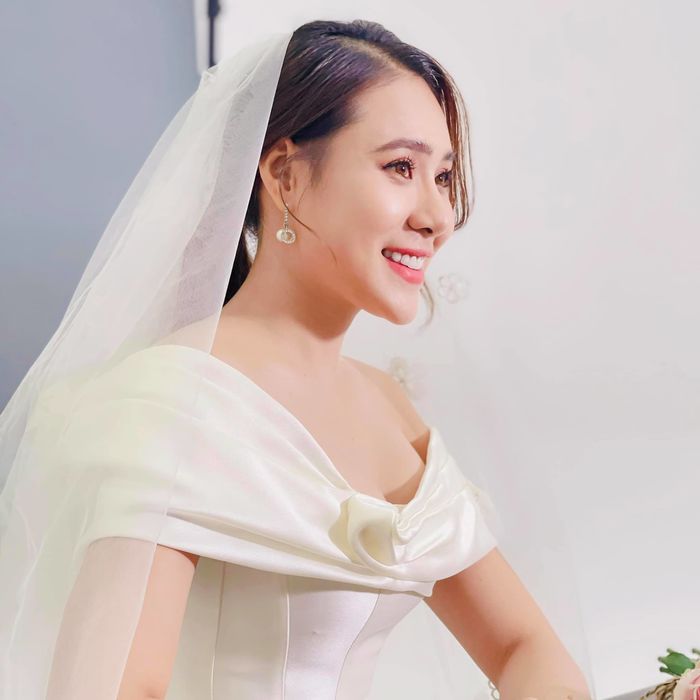Mẹ Hồ Bích Trâm xây nhà tiễn con gái về nhà chồng