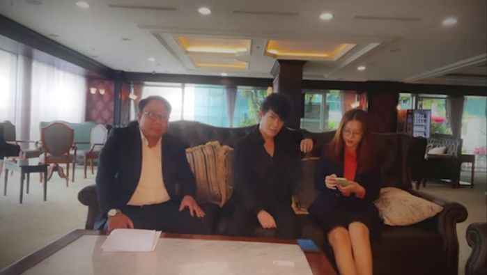 Nathan Lee kiện Ngọc Trinh đòi bồi thường 30 tỷ không quên chửi nhẹ
