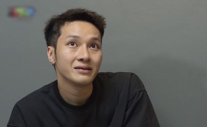 Ngưỡng mộ chàng vũ công 27 tuổi dành cả thanh xuân nuôi 3 cậu con trai