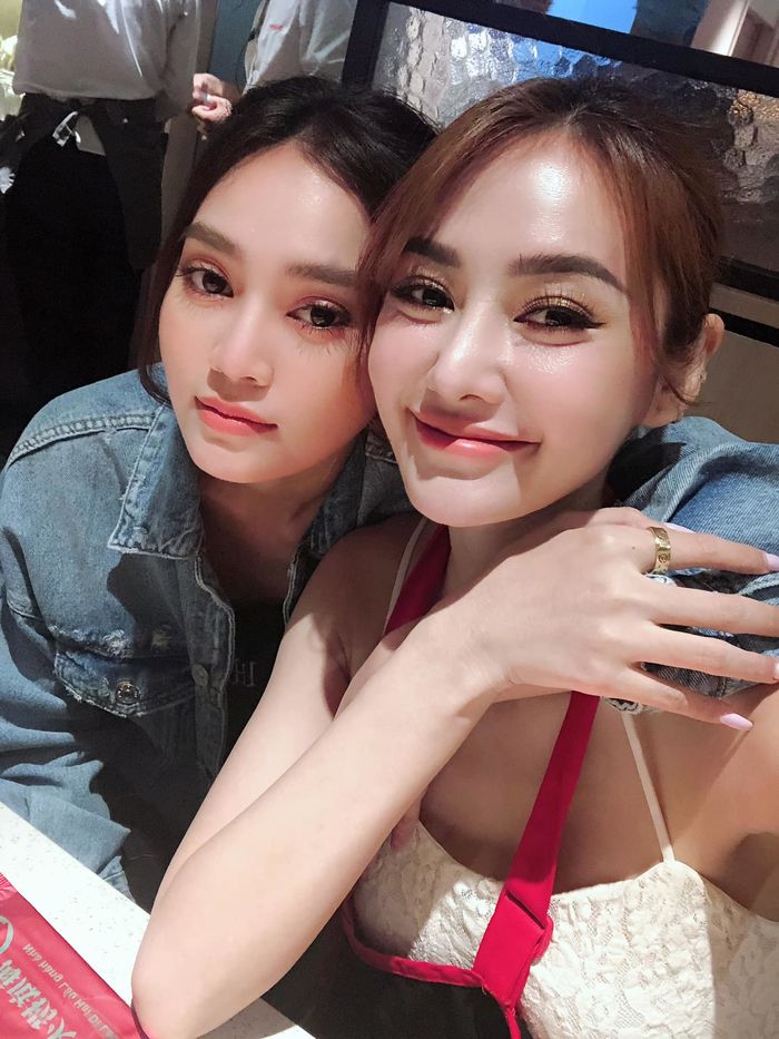 Những cặp chị em thất lạc của showbiz Việt