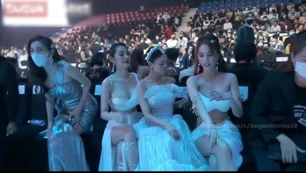 Những lần sao Việt nghi bị giật spotlight