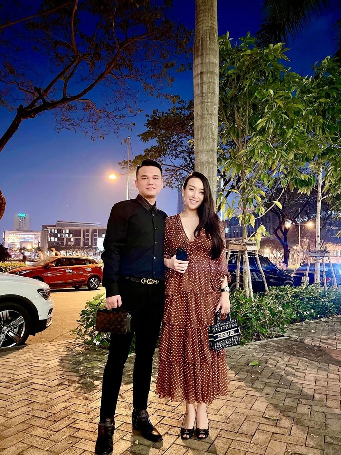 Những nam nhạc sĩ trẻ có số hưởng, cưới vợ xinh như hot girl