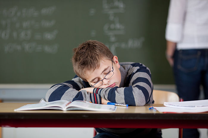 Trường học lùi giờ cho học sinh ngủ thêm: Tuổi trẻ thời nay sướng ghê