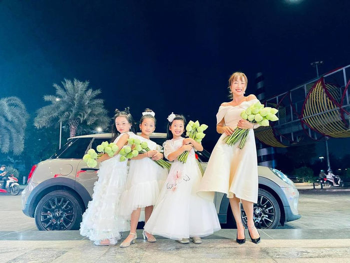 Ốc Thanh Vân: Không dám nhìn vào mắt bé Lavie vì quá giống Mai Phương