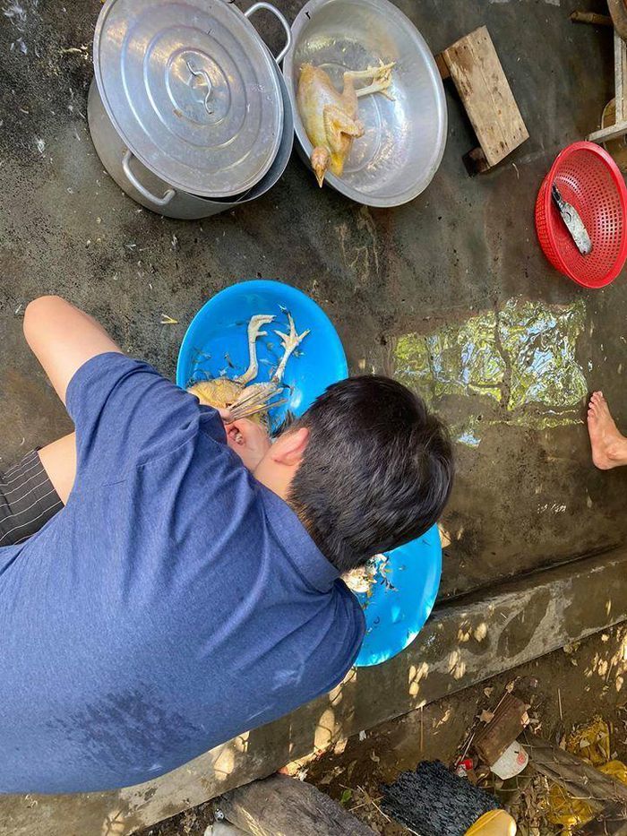 Phan Mạnh Quỳnh đảm đang việc nhà, chuẩn con rể quý