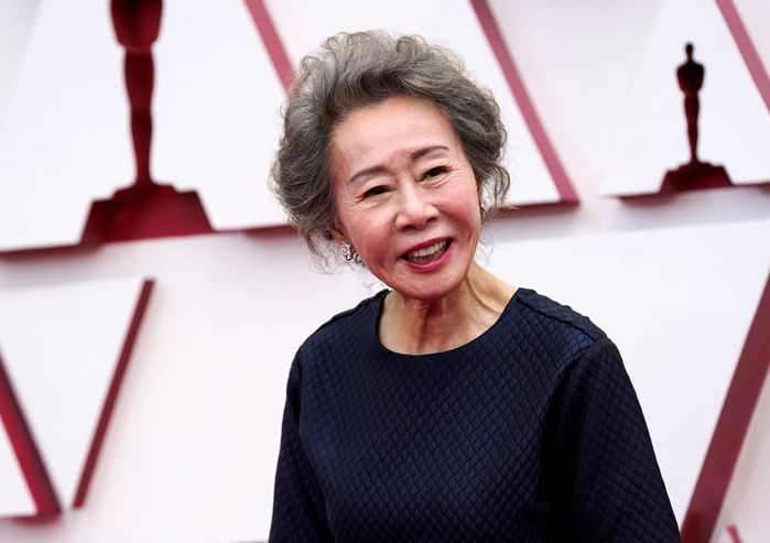 Sao Hàn 74 tuổi đáp trả cao tay khi bị hỏi vô duyên tại Giải Oscar