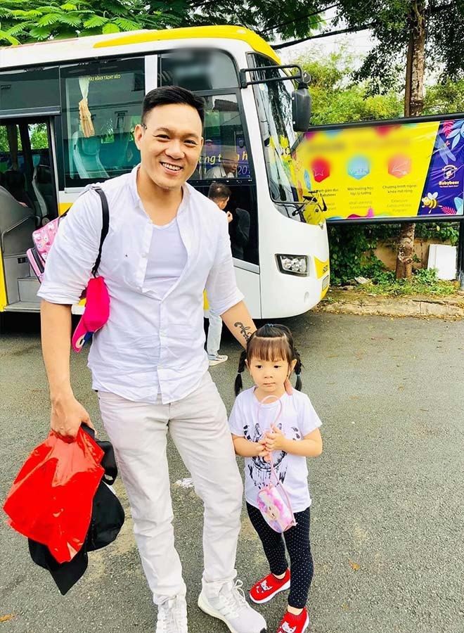 Chàng gay Người ấy là ai có con với cô bạn thân
