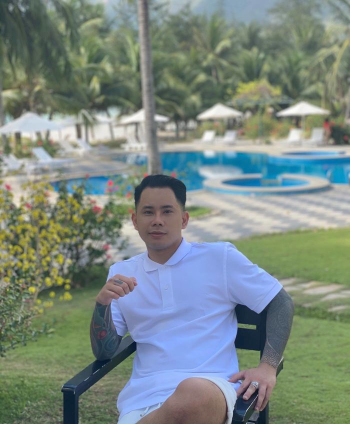 Thực hư hình ảnh Lê Bảo Bình có mặt ở đồn Công an gây xôn xao MXH