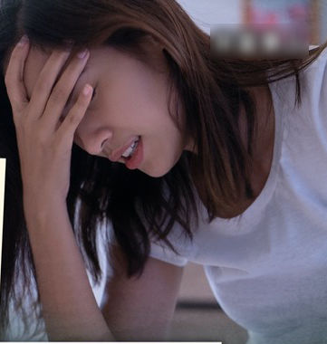 Uống thuốc giảm ký trôi nổi cô gái trẻ bị bong thể mi, suýt mù