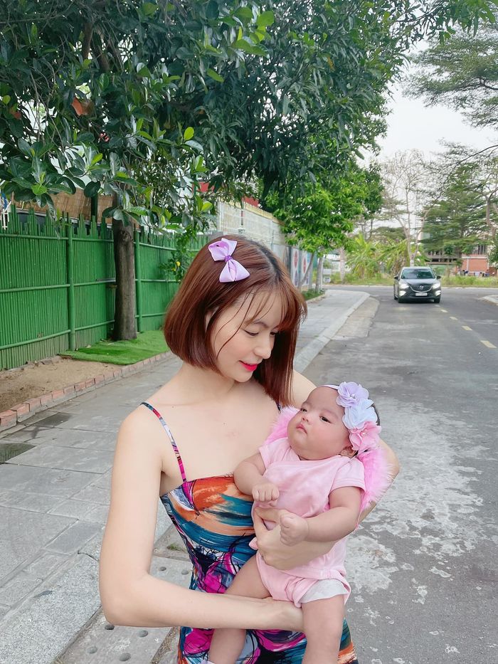 Vóc dáng vợ Mạc Văn Khoa sau 4 tháng sinh
