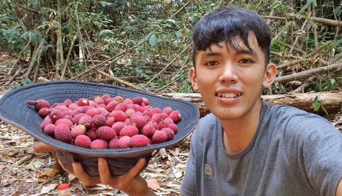 Sau 2 năm Youtuber nghèo nhất VN khoe thu nhập khủng: Tầm 2,5 tỷ