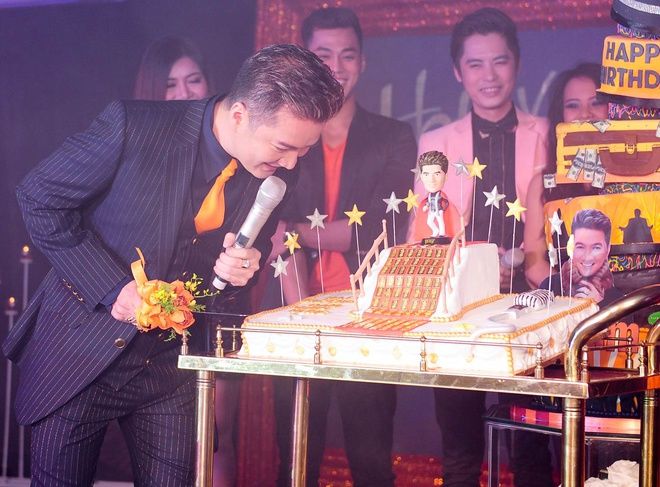 Bánh kem độc đáo của sao Việt: Mạc Văn Khoa có cả mắm tôm