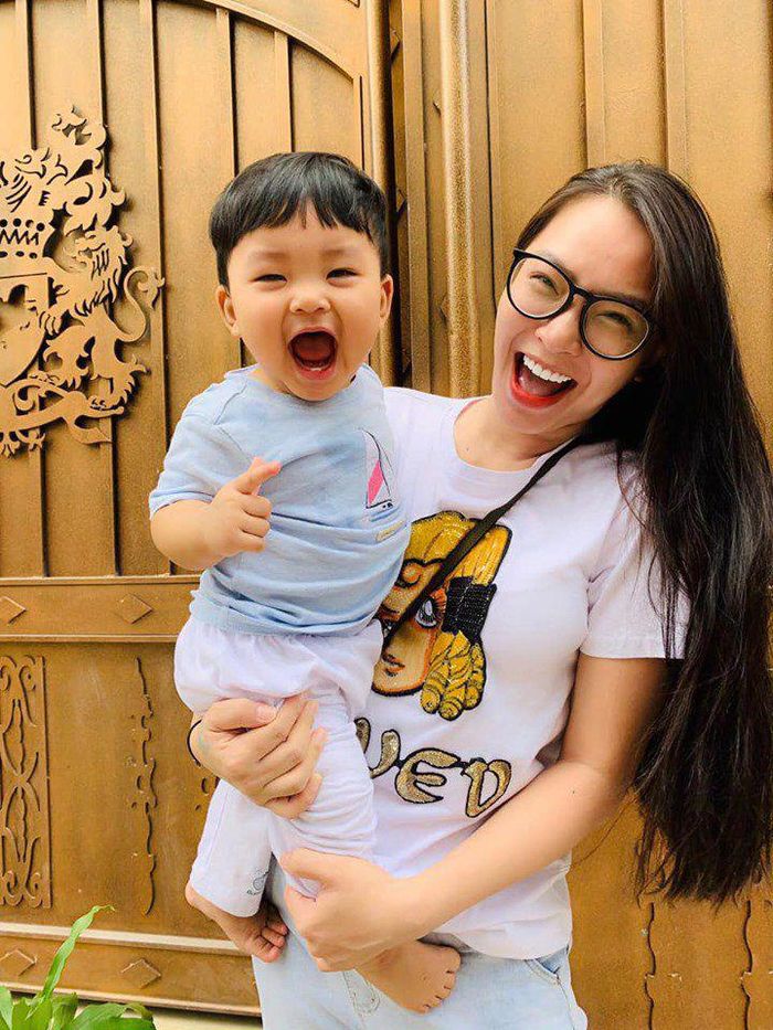 Bất ngờ diện mạo của đứa con út mà Hải Băng mạo hiểm tính mạng giữ lại