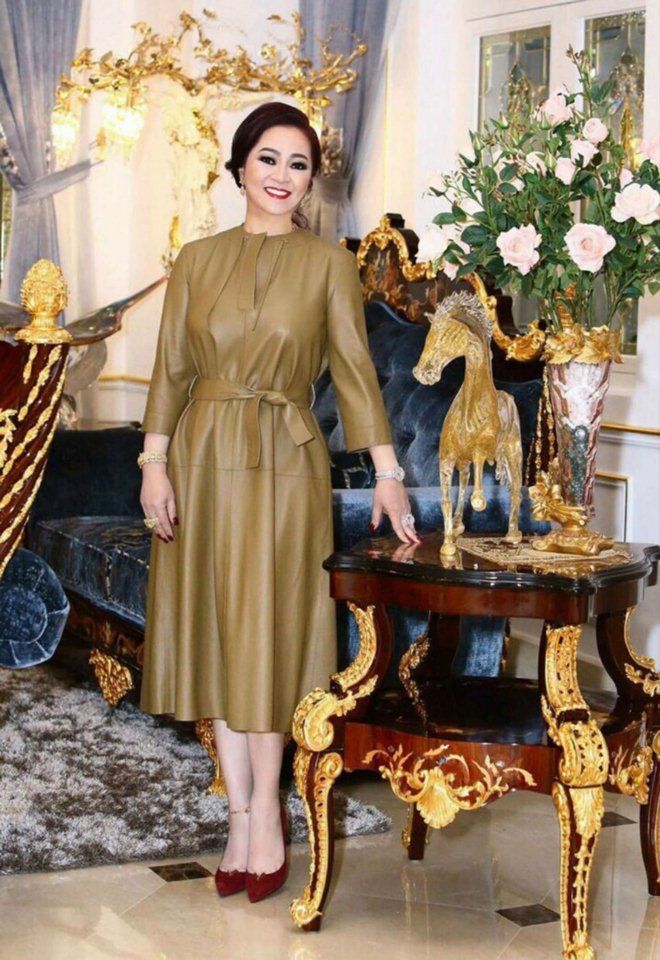 Bên trong biệt thự của đại gia Phương Hằng: Đâu cũng thấy mùi tiền