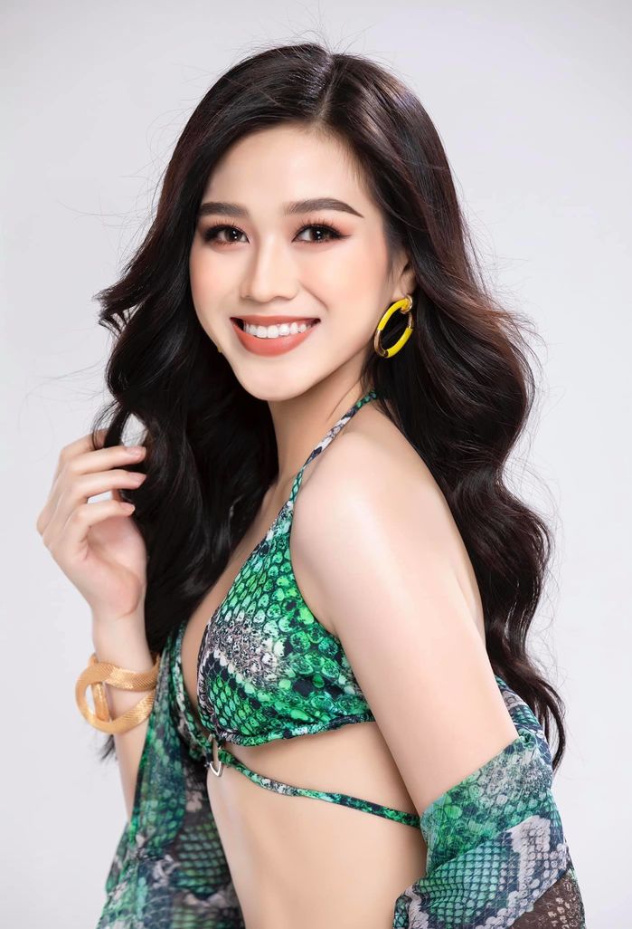 Bị chê Hoa hậu nhà quê, Đỗ Hà lại được page sắc đẹp Châu Á ngợi khen