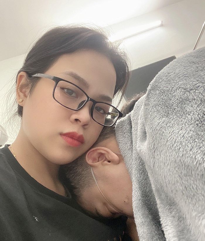 Chuyện tình đẫm nước mắt của cô gái bệnh tim và chàng trai mắc nan y