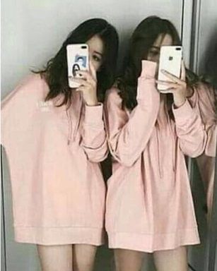 Mở cửa, cô gái sốc khi bạn trai và bạn thân hôn nhau trong phòng trọ