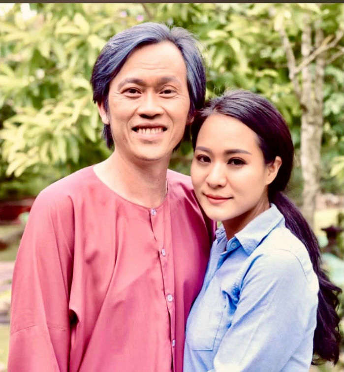 Con gái Hoài Linh ngậm ngùi hoãn đám cưới với ông xã kém 2 tuổi